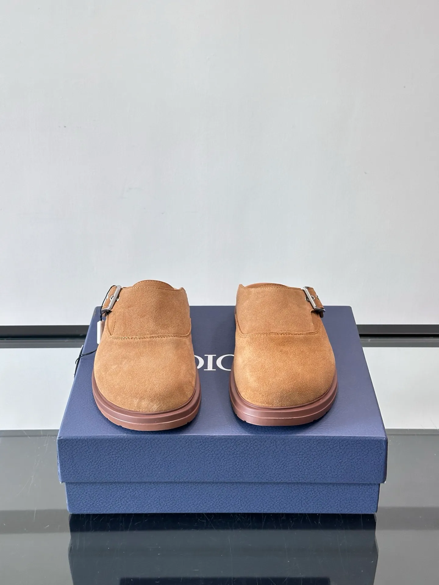 p360 "Dio＊" new men's printed toe-toe mules, classic presbyopia pattern + black EVA sole, low-key and high-end! Baotou design + metal buckle, perfect details, more comfortable and stable to wear✨, very versatile for daily outings or light luxury occasions. Oblique print is Dior's signature element. It is highly recognizable and full of fashion sense. It is a must-have for quality enthusiasts! 👟 size：38-44